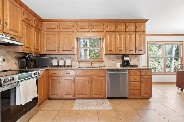 1920 Oak Branch Way, Stone Mountain, GA 30087