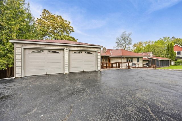 4556 East Lake Road, Livonia, NY 14487