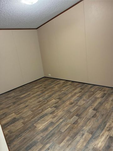 112 Strawberry Road, Huntsville, TX 77320