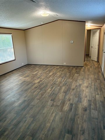 112 Strawberry Road, Huntsville, TX 77320