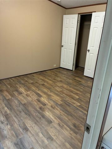 112 Strawberry Road, Huntsville, TX 77320