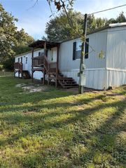 112 Strawberry Road, Huntsville, TX 77320