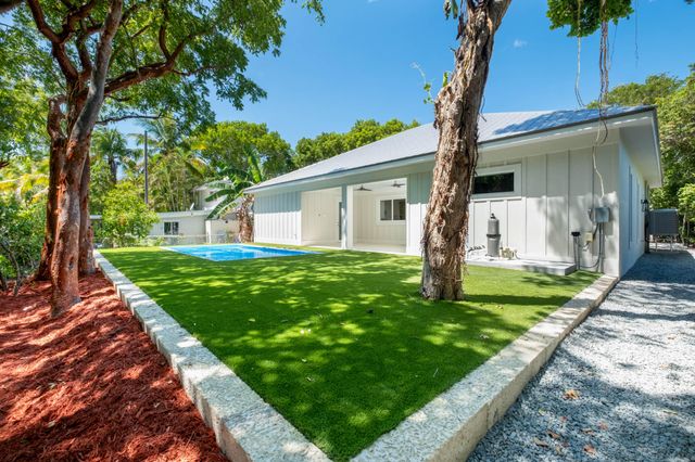 36 Park Road, Upper Matecumbe Key Islamorada, FL 33036