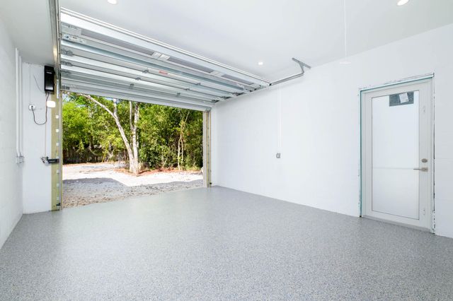 36 Park Road, Upper Matecumbe Key Islamorada, FL 33036