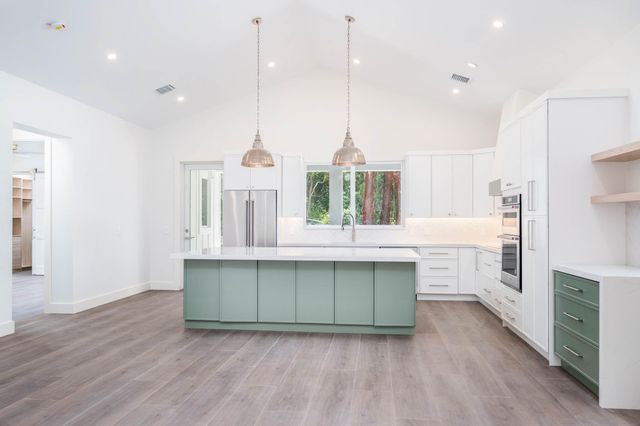 36 Park Road, Upper Matecumbe Key Islamorada, FL 33036