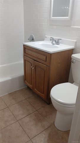 120 21 101 Avenue Queens, Richmond Hill, NY 11419