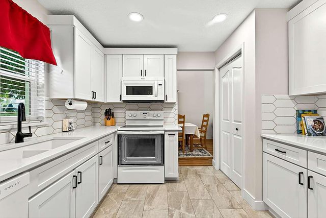 6211 Drake Street, Jupiter, FL 33458