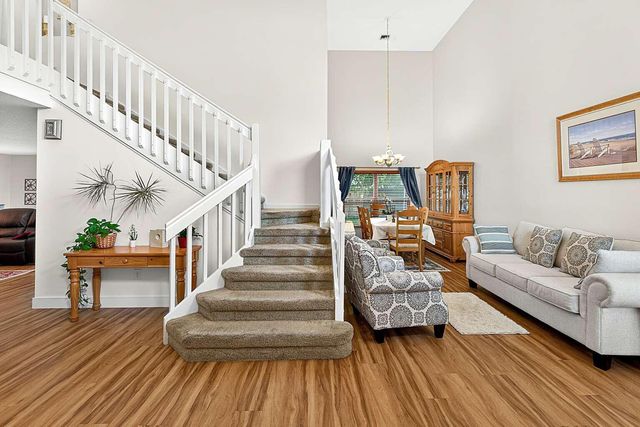 6211 Drake Street, Jupiter, FL 33458