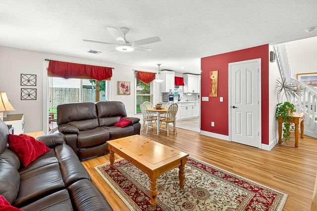 6211 Drake Street, Jupiter, FL 33458