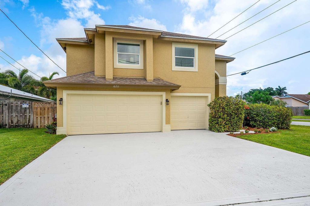 6211 Drake Street, Jupiter, FL 33458