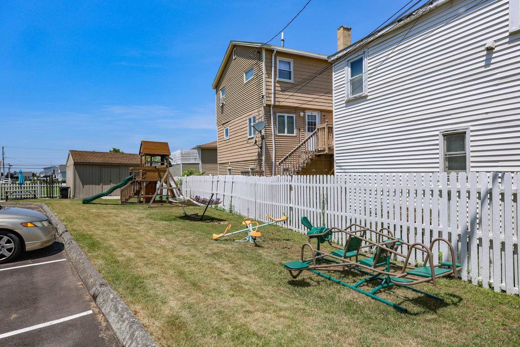 Image 17 of property listing at 32 Ashworth Avenue # 437, Hampton, NH 03842