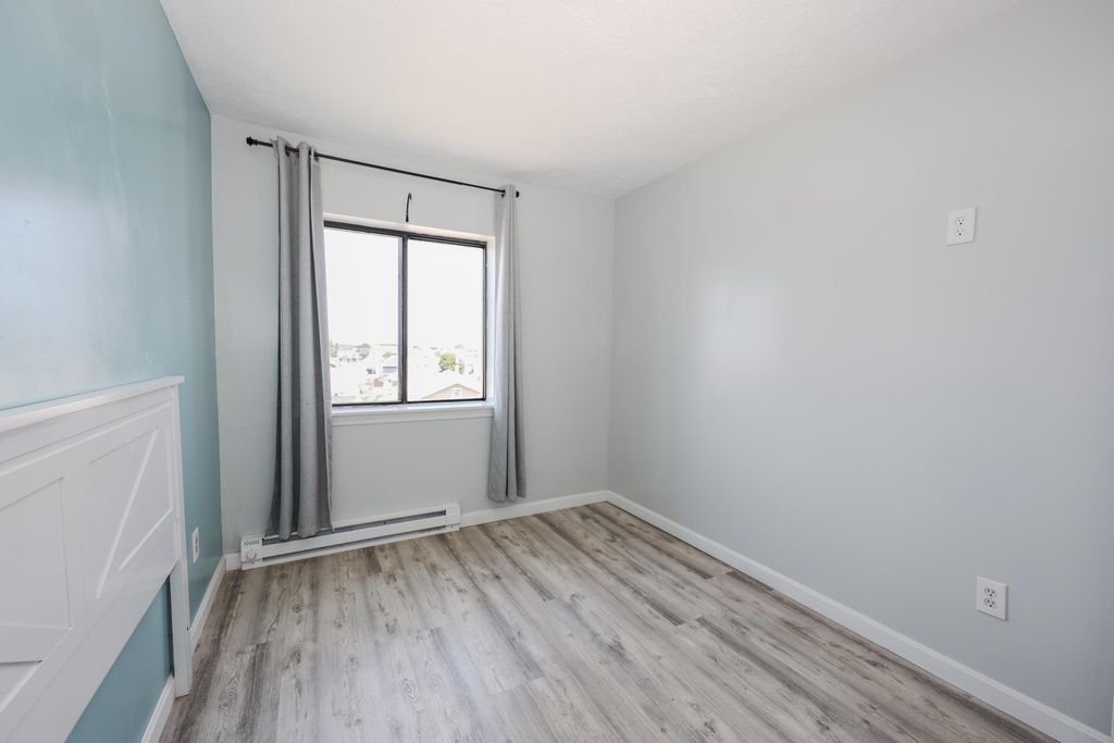 Image 25 of property listing at 32 Ashworth Avenue # 437, Hampton, NH 03842