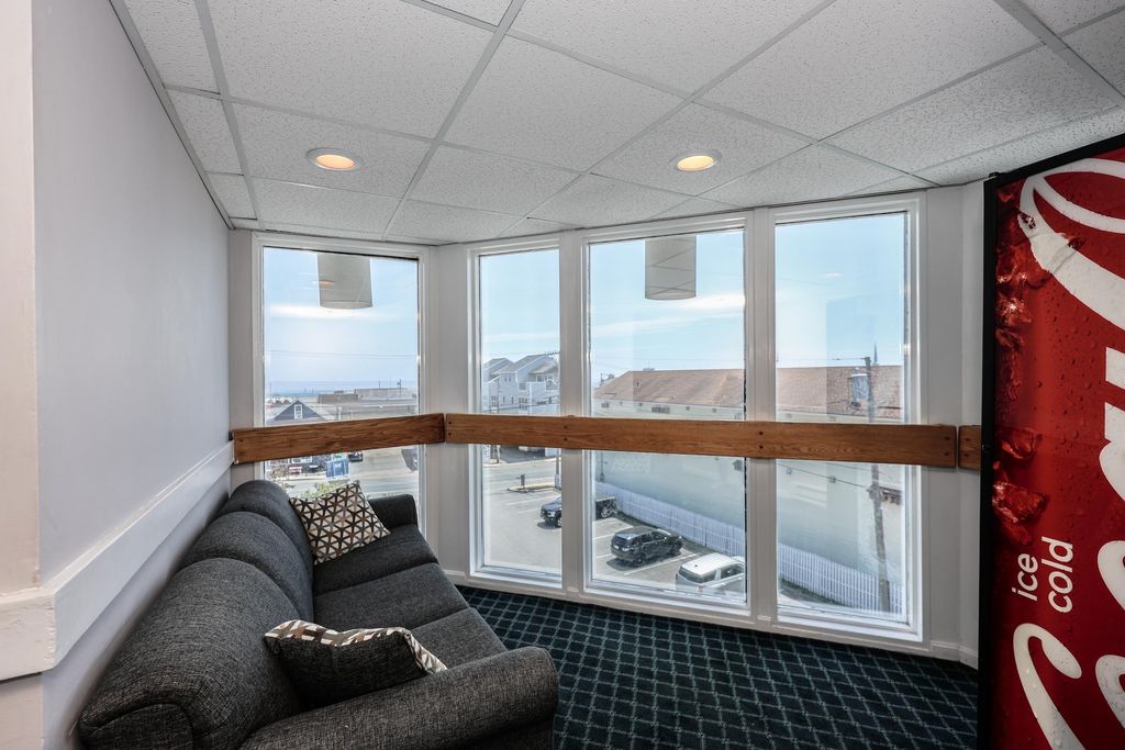 Image 33 of property listing at 32 Ashworth Avenue # 437, Hampton, NH 03842