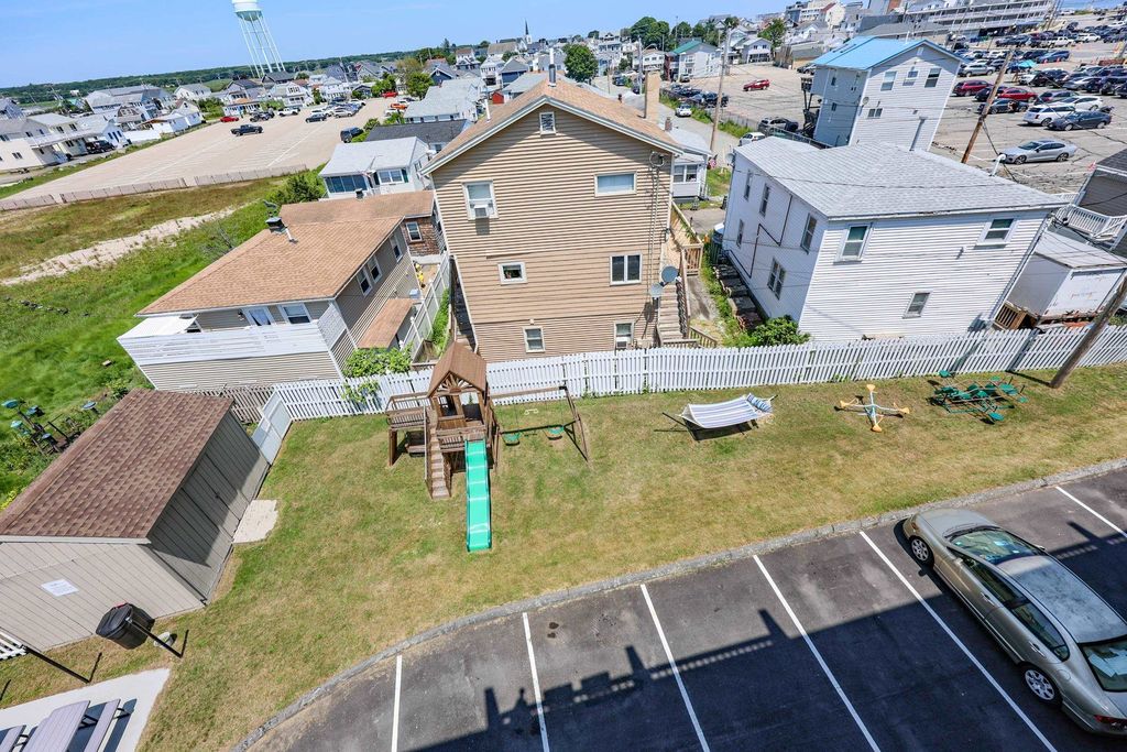Image 34 of property listing at 32 Ashworth Avenue # 437, Hampton, NH 03842