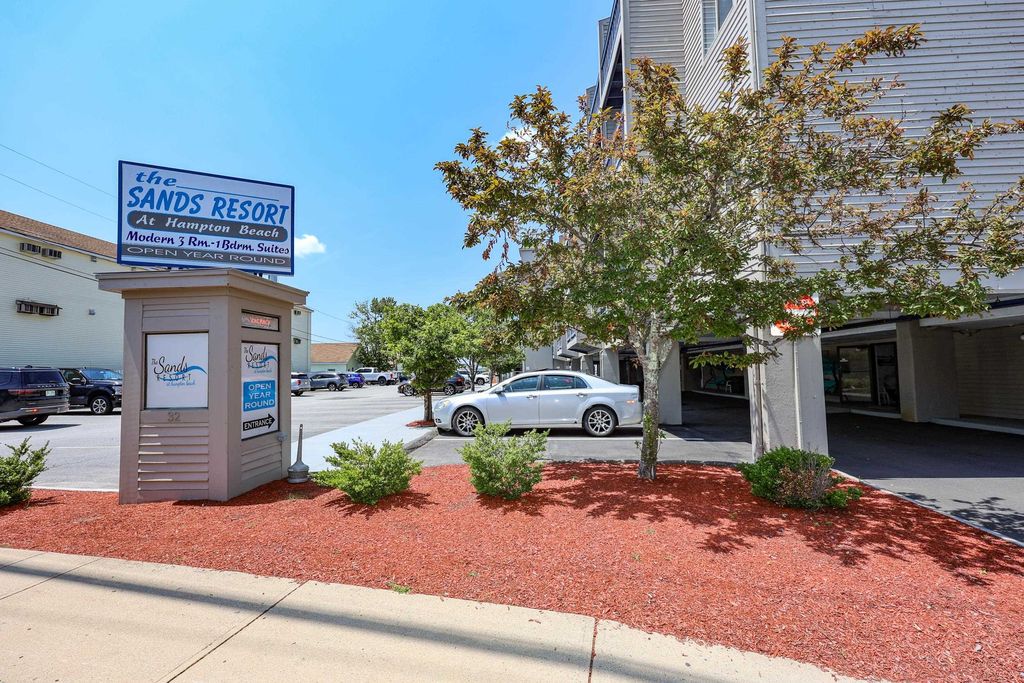 Image 6 of property listing at 32 Ashworth Avenue # 437, Hampton, NH 03842