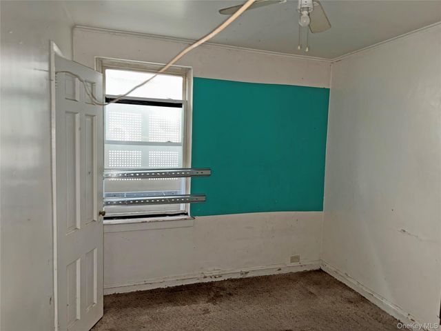 4077 Seton Avenue, Bronx, NY 10466