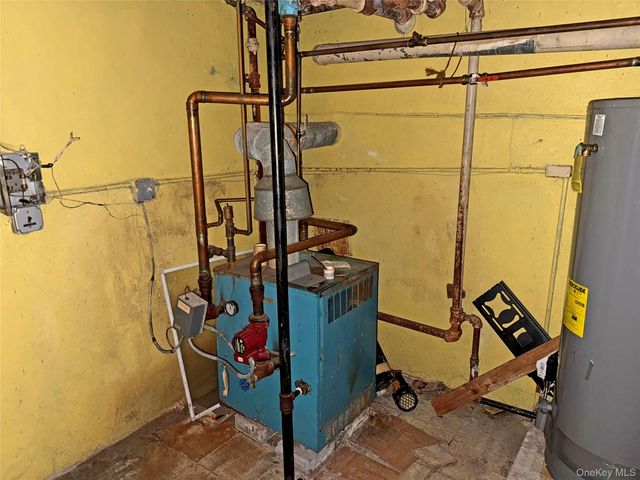 4077 Seton Avenue, Bronx, NY 10466