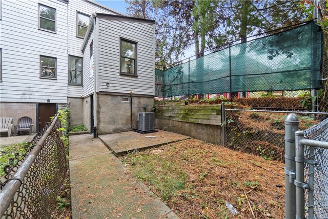 521 Alpine Ave, Central North Side, PA 15212