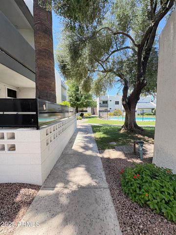 302 E MONTE VISTA Road D1, Phoenix, AZ 85004