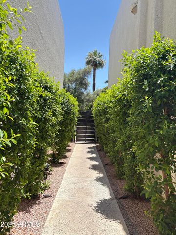 302 E MONTE VISTA Road D1, Phoenix, AZ 85004