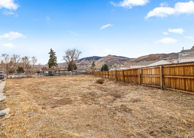 300 N Columbine Street, Golden, CO 80403