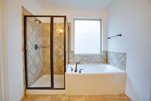 6210 Pinewood Heights Drive, Spring, TX 77389