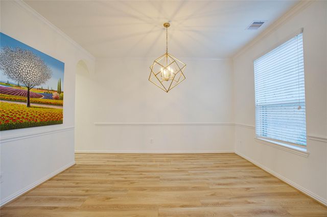 6210 Pinewood Heights Drive, Spring, TX 77389