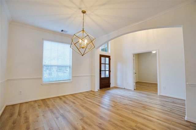 6210 Pinewood Heights Drive, Spring, TX 77389