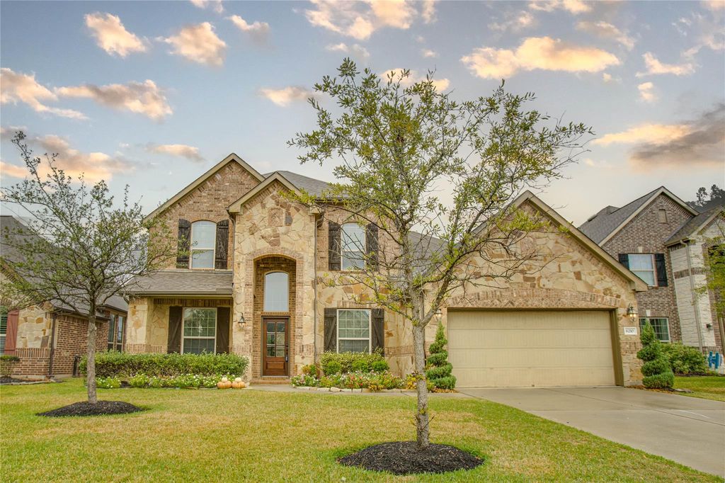 6210 Pinewood Heights Drive, Spring, TX 77389