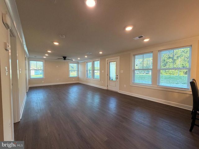29025 LOG CABIN RD, Salisbury, MD 21801