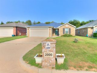 2000 Bradford Circle, Newcastle, OK 73065