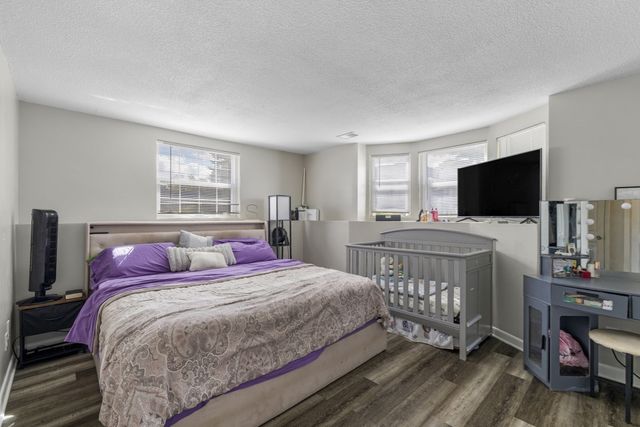 103 Oak Ln 4, Brockton, MA 02301