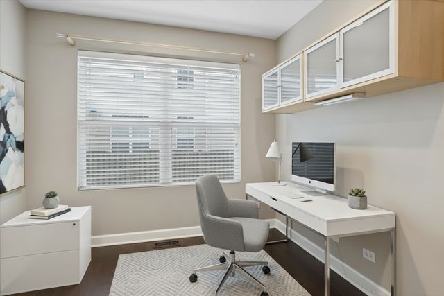 1568 Woodland Lane, Bolingbrook, IL 60490