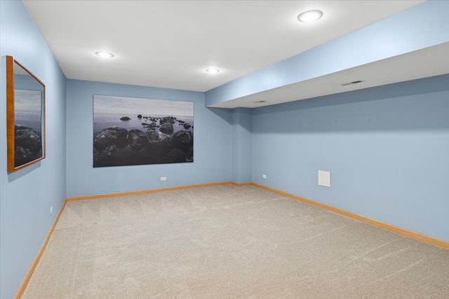 1568 Woodland Lane, Bolingbrook, IL 60490