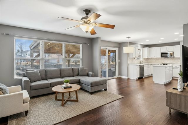 1568 Woodland Lane, Bolingbrook, IL 60490