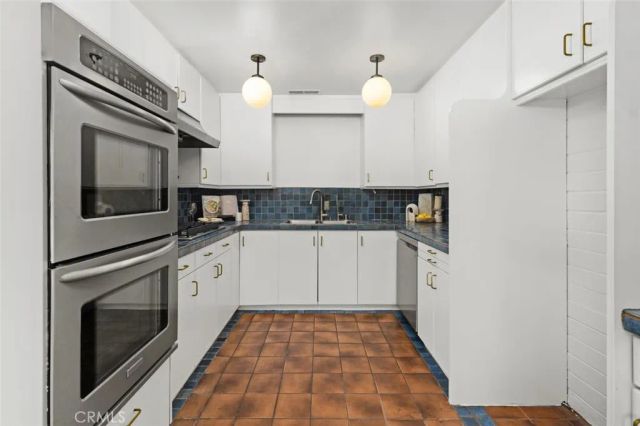 444 Oneida Drive, Pasadena, CA 91107