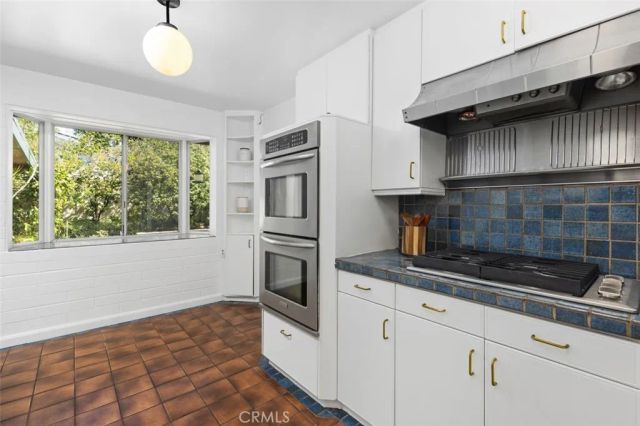 444 Oneida Drive, Pasadena, CA 91107