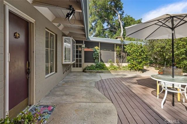 444 Oneida Drive, Pasadena, CA 91107