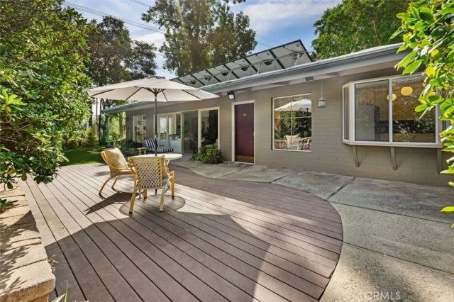 444 Oneida Drive, Pasadena, CA 91107