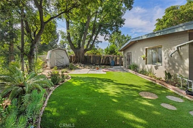 444 Oneida Drive, Pasadena, CA 91107