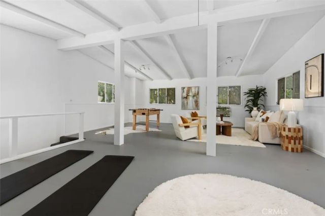 444 Oneida Drive, Pasadena, CA 91107