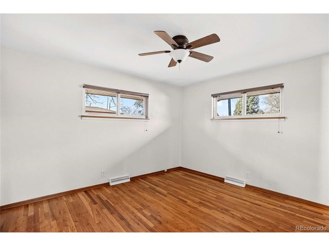 1880 S Monaco Pkwy, Denver, CO 80224