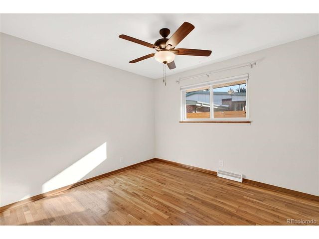 1880 S Monaco Pkwy, Denver, CO 80224