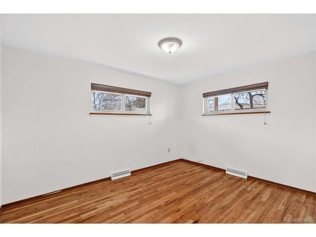 1880 S Monaco Pkwy, Denver, CO 80224