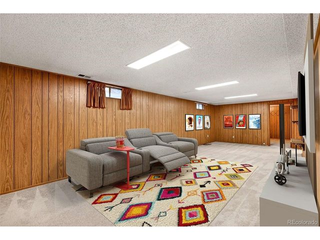 1880 S Monaco Pkwy, Denver, CO 80224