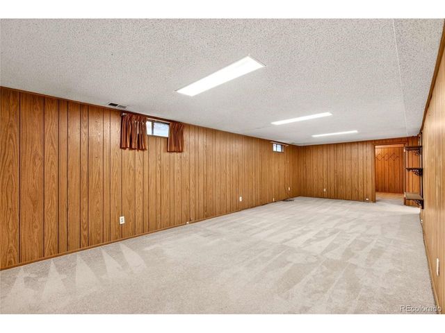 1880 S Monaco Pkwy, Denver, CO 80224