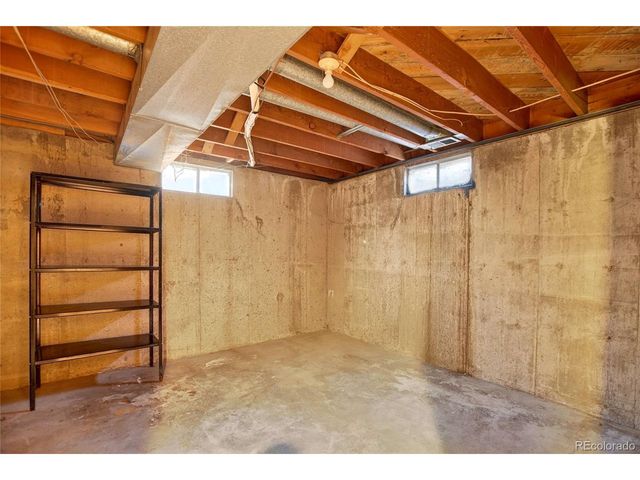 1880 S Monaco Pkwy, Denver, CO 80224