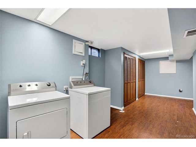 1880 S Monaco Pkwy, Denver, CO 80224