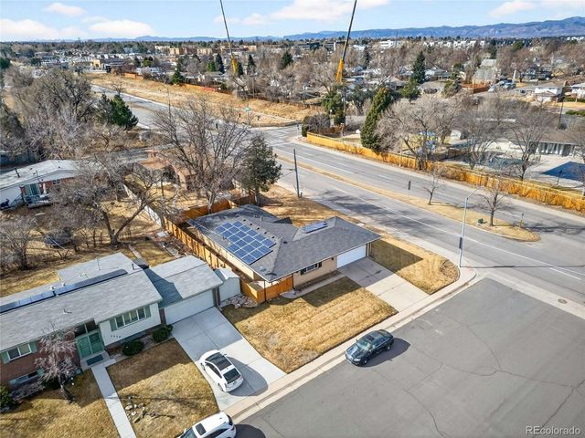 1880 S Monaco Pkwy, Denver, CO 80224