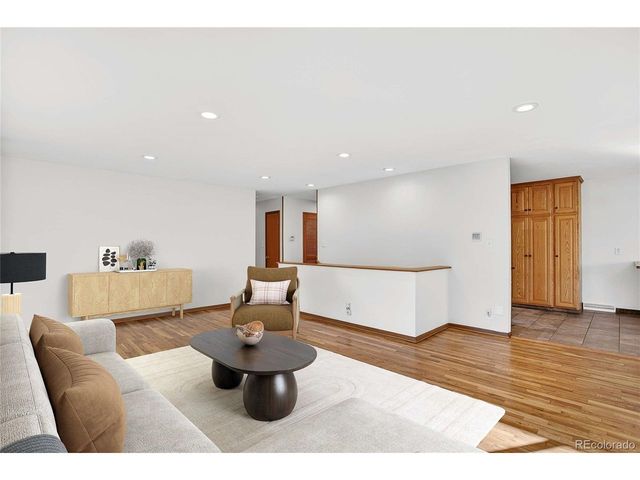 1880 S Monaco Pkwy, Denver, CO 80224